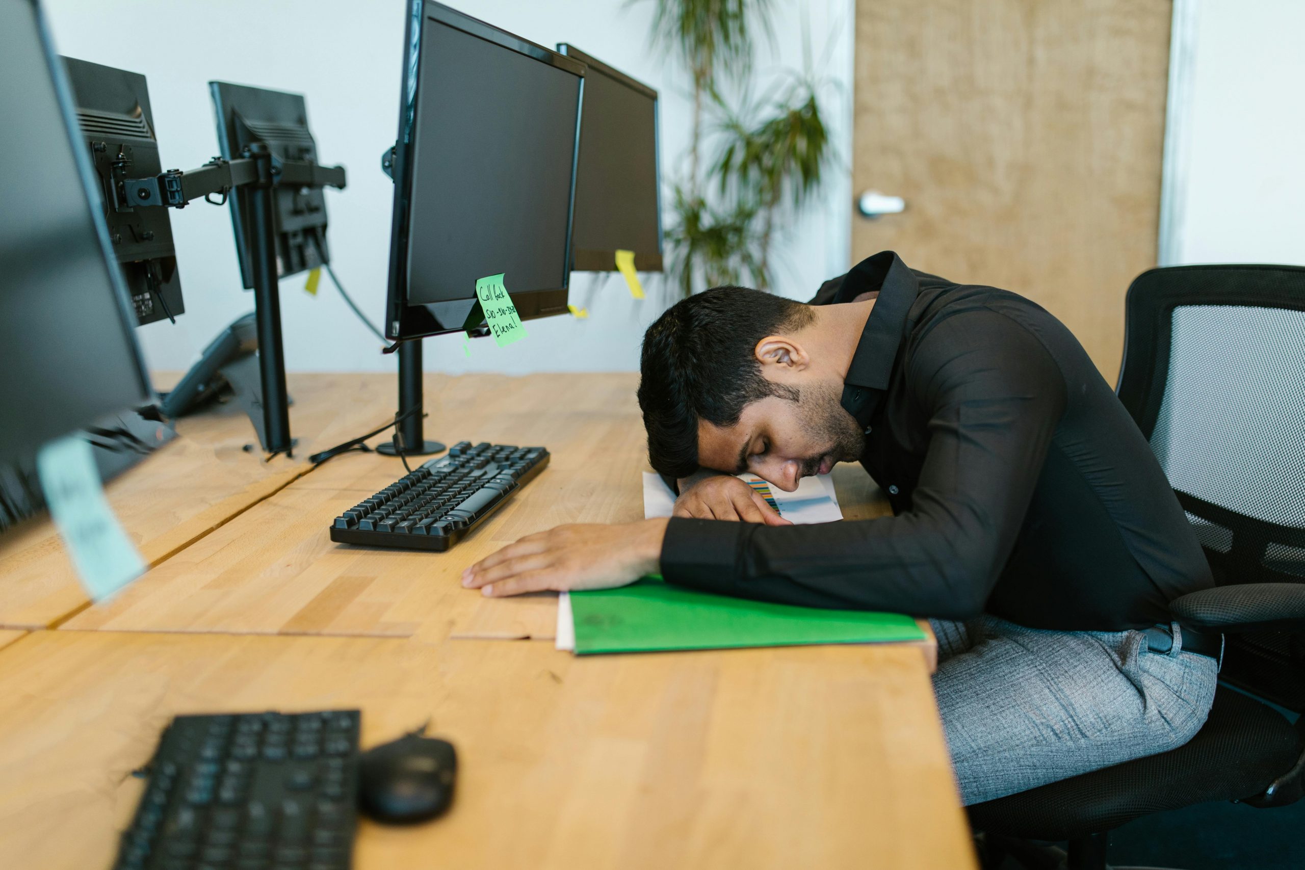 DNS Server Not Responding in the Office? Here’s How to Avoid Costly Downtime